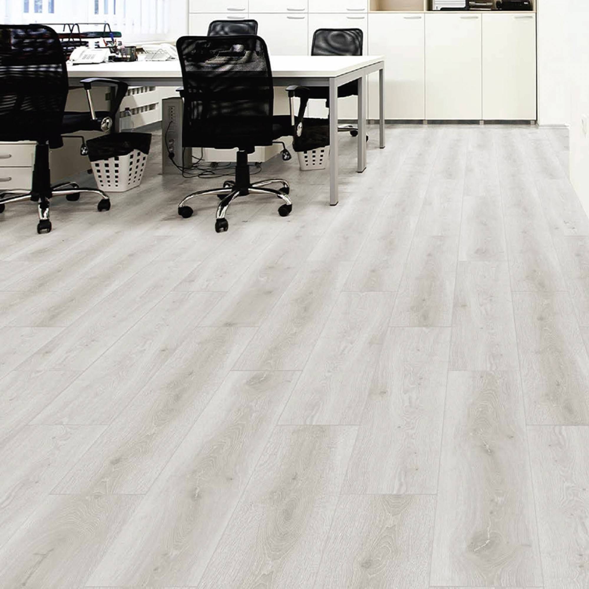 Luxury Vinyl Tiles / 5mm Click System / LVT06